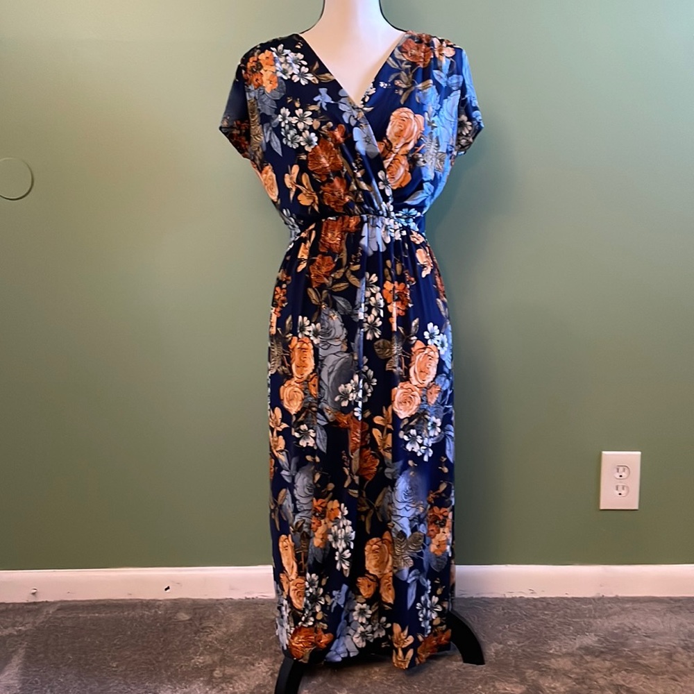 Elegant flowers dress